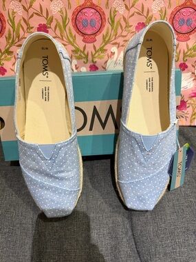 TOMS Light Blue Polka Dot Espadrilles